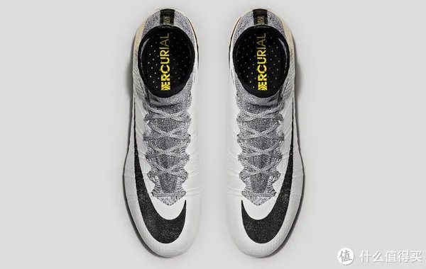 只有天空才是极限：耐克 推出限量版 Mercurial Superfly CR7 324K Gold / Quinhentos 足球鞋