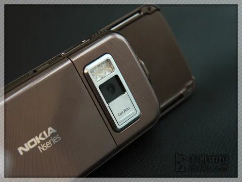 多媒体全能小天王 诺基亚N85深度评测