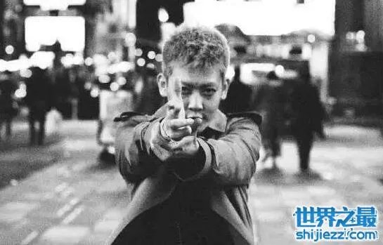 马东为什么不签姜思达,奇葩说最强黑马遭一剪没