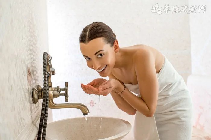 给宝宝洗澡的基本步骤_给宝宝洗澡的顺序