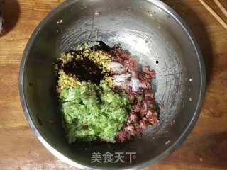 羊肉冰花水煎包