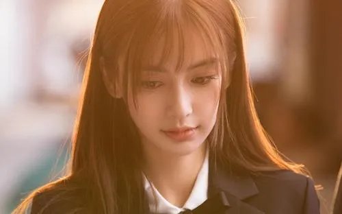 Angelababy回应合照站位，都表达了什么？