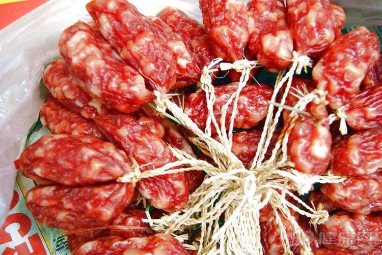 终于知道了！喝酒掌握4个技巧，你也可以“千杯不醉”