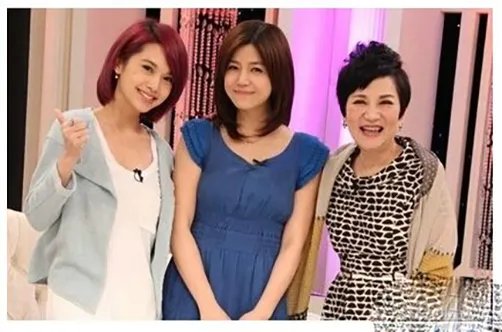 【图】ss小燕之夜谢娜爆笑 自称是超级美少女