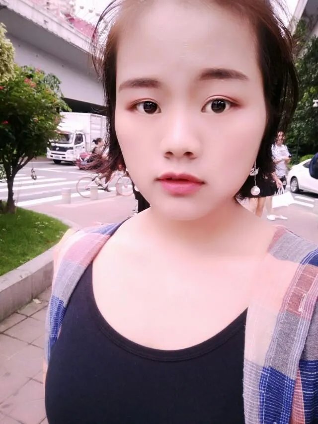 郑爽短发尴尬期