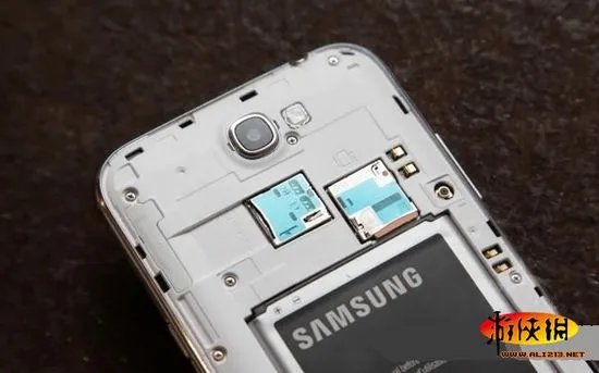 三星Galaxy Note 2港版售价公布！真机图赏