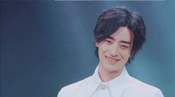 郑云龙前工作单位声明,说明了什么?