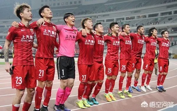 亚冠，上港1-0川崎，胡尔克点射绝杀，颜骏凌救险，上港取开门红，如何评价？