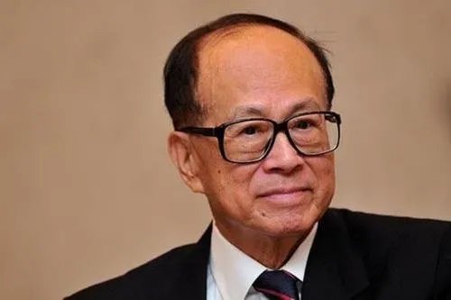 李嘉诚说过的“打工是最愚蠢的投资，浪费青春”，真的不应该打工吗？