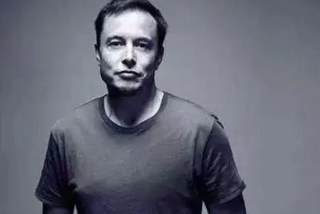 马斯克凭借SpaceX登顶全球首富，他为何那么有钱？
