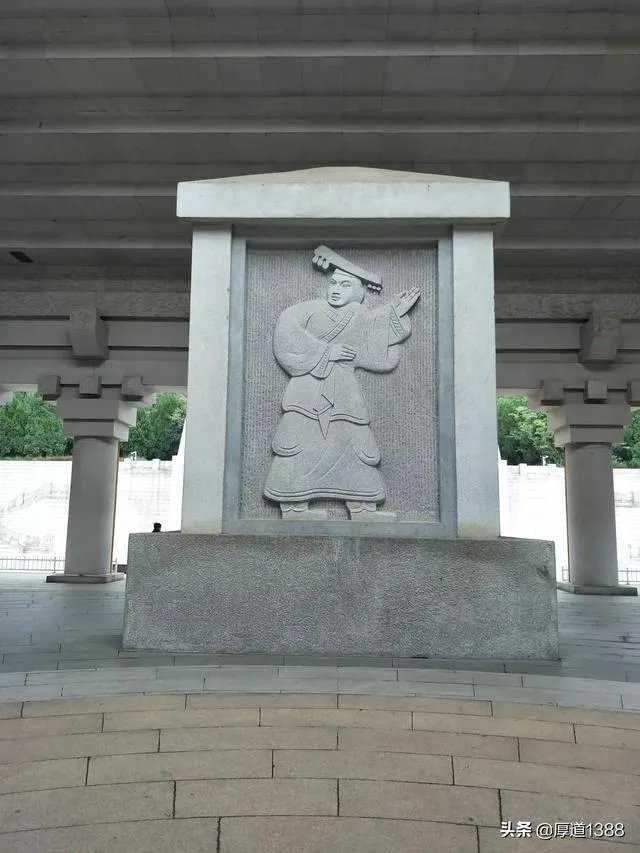 张明敏的《我的中国心》传唱了这么多年，这是不是说明张明敏唱得太经典了？