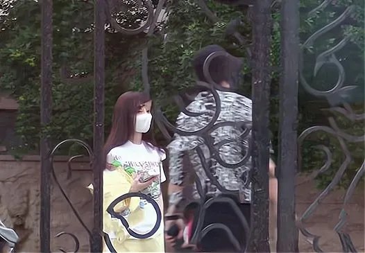 贾乃亮被李小璐问：还能再爱我一次吗？贾乃亮如何回应？