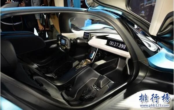 世界上最快的电动跑车：蔚来EP9(最高时速313km/h)