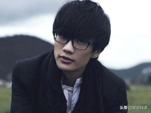 许嵩为什么不签约任何公司？