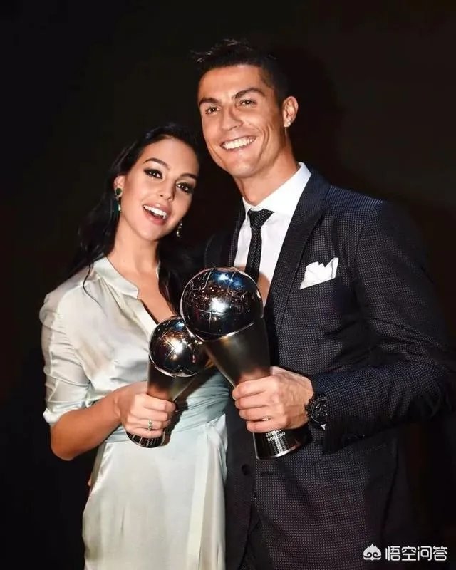 C罗未婚妻乔治娜在认识C罗前当过保姆干过导购，这是怎么回事？