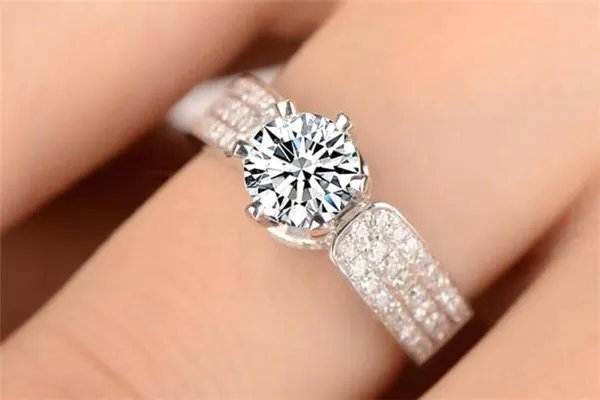 欧宝丽是什么品牌 欧宝丽珠宝怎么样