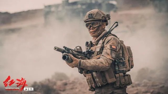 你如何看待张译和吴京用吸油纸的样子?