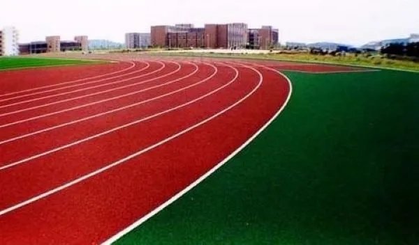 体育场塑胶跑道多少米