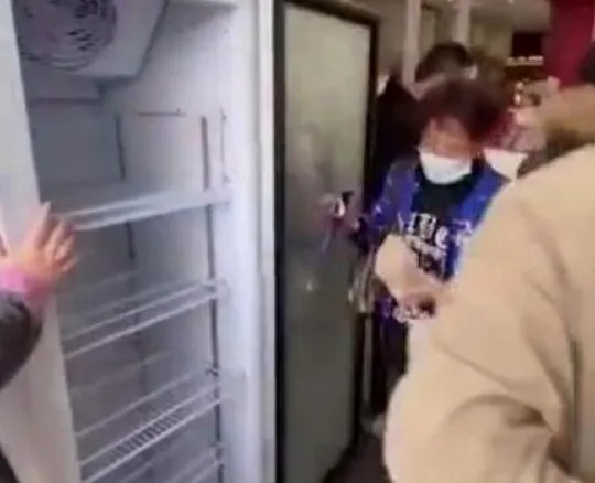 上海肯德基食物银行疑遭哄抢，什么是“食物银行”？