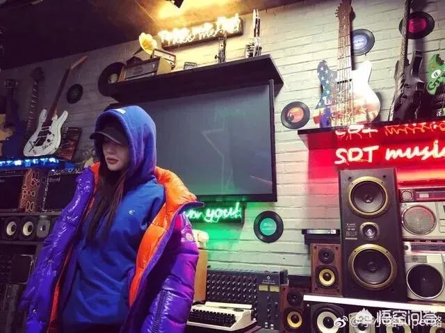 2017年末李小璐在PGone家过夜,你怎么看这个事件?