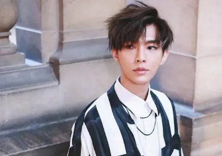 吃相太难看，炎亚纶自己的品牌和自己解约，谜之操作遭网友吐槽，咋回事？