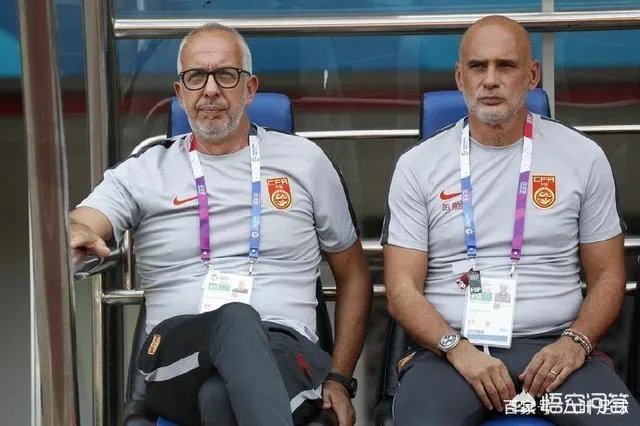 亚运会国足惜败沙特，有球迷说输球责任全在教练，球员们尽力了，你怎么看？