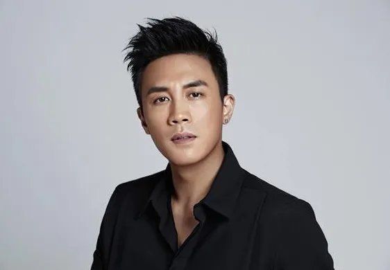 杜淳和印小天再次同台，当年的边潇潇现在发展的怎样？