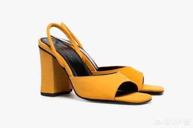 女鞋哪个牌子的受欢迎？