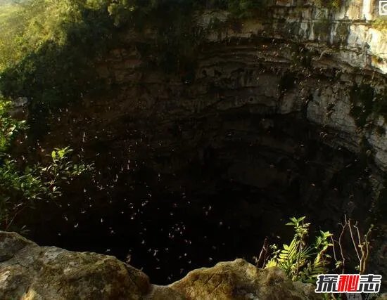 俄罗斯地底钻探到地狱入口 井底传来千万人哀嚎求救声（谣言）