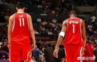 火箭队目前是17连胜,和取得22连胜的火箭队,哪个综合实力更强?